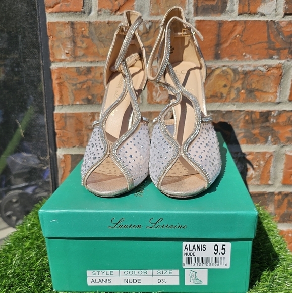Lauren Lorraine Alanis Rhinestone Embellished Pumps,Women's Size 9.5 - Picture 4 of 6